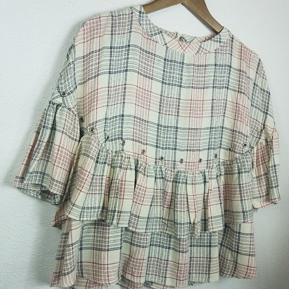 Zara Basic Peplum top Size.S